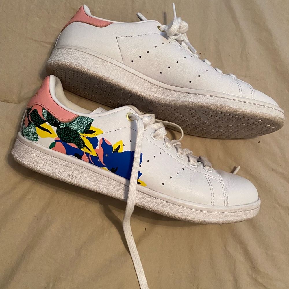 Adidas Stan smith classic sneaker size 9